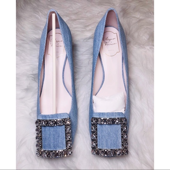 ❤️SOLD❤️New Roger Vivier Tres Strass Denim Pumps 38.5 - Picture 2 of 8